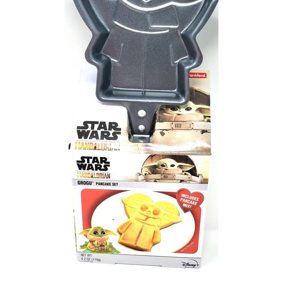New Star Wars The Mandalorian Baby Yoda (Grogu) Pancake Skillet & Pancake set - Picture 3 of 11